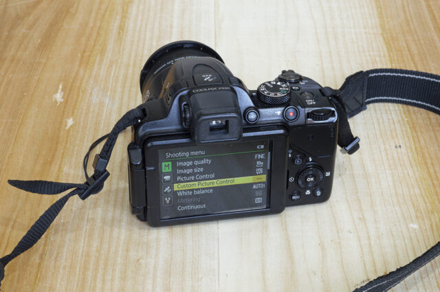 دوربین عکاسی و فیلمبرداری دست دوم نیکون مدل کامپکت سوپر زوم پی 520 Nikon Camera Compact Super-Zoom P520 Black